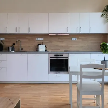 S Terasou Nad Rosnickou Apartment